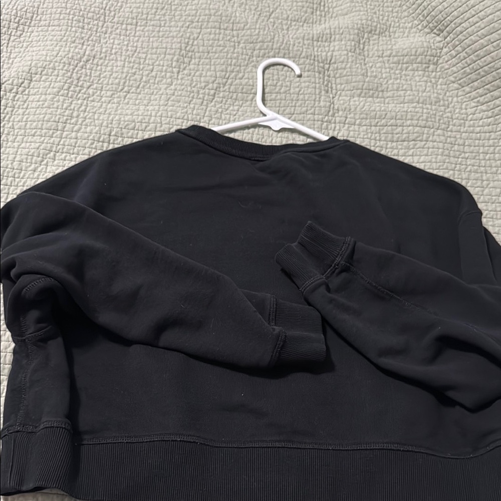 Monat Women's Black Cropped Sweatshirt - Picture 7 of 8